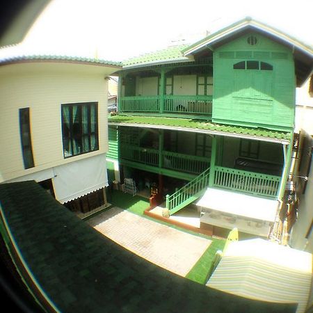 Green Teak House Bangkok Ngoại thất bức ảnh