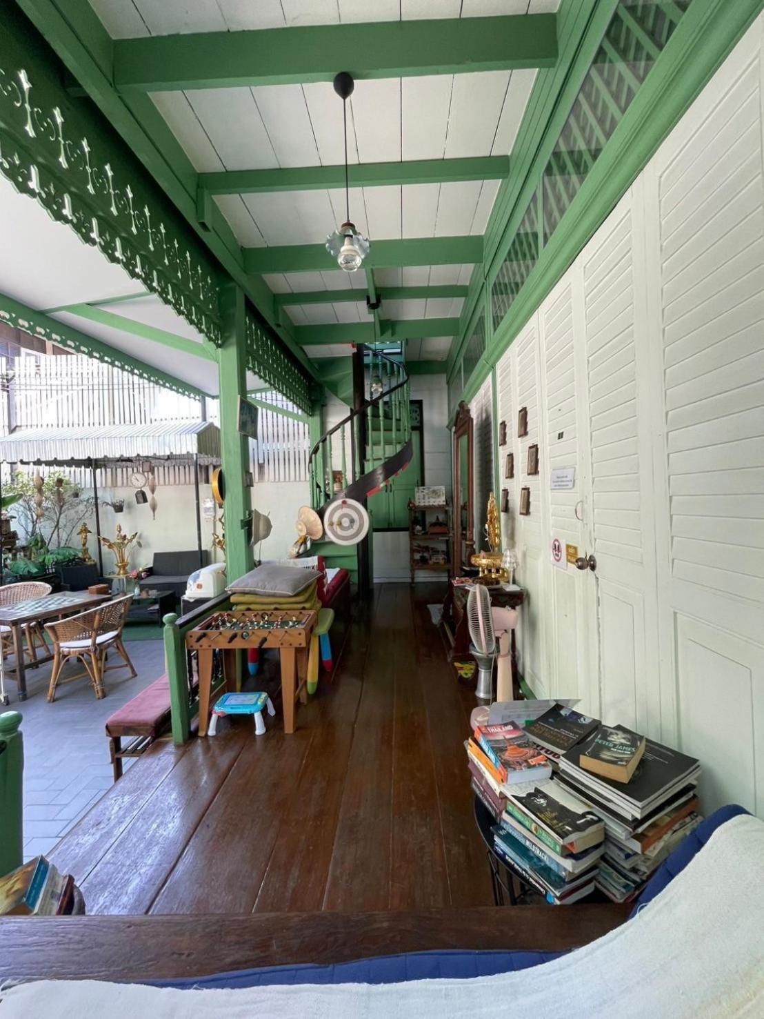 Green Teak House Bangkok Ngoại thất bức ảnh