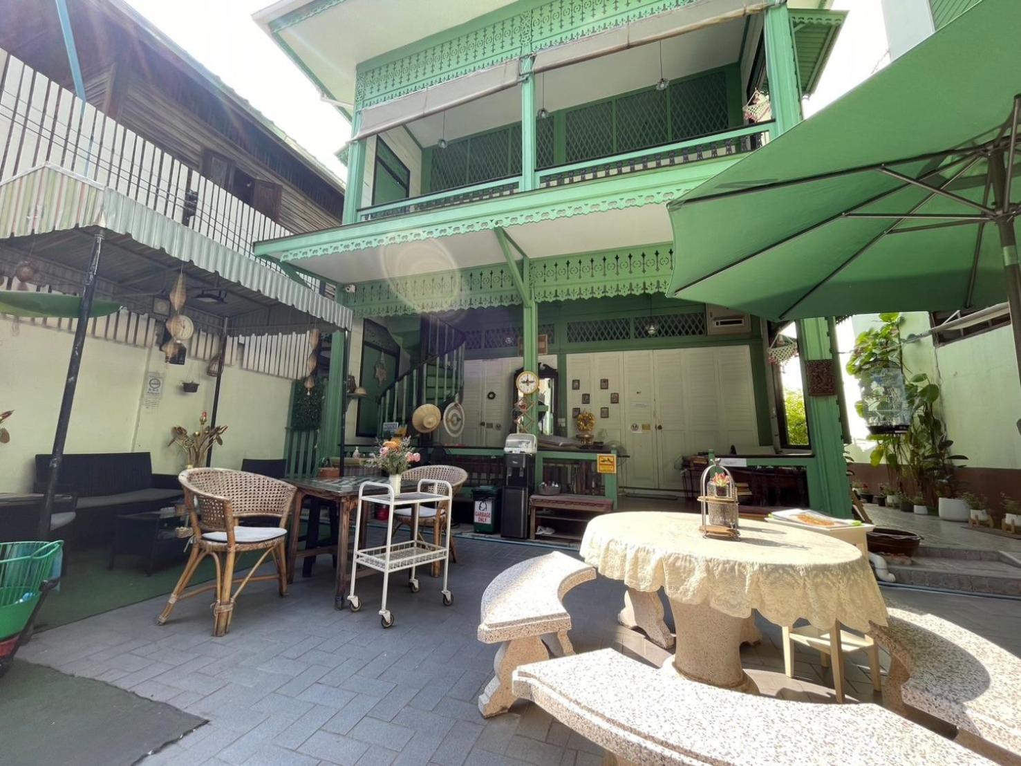 Green Teak House Bangkok Ngoại thất bức ảnh