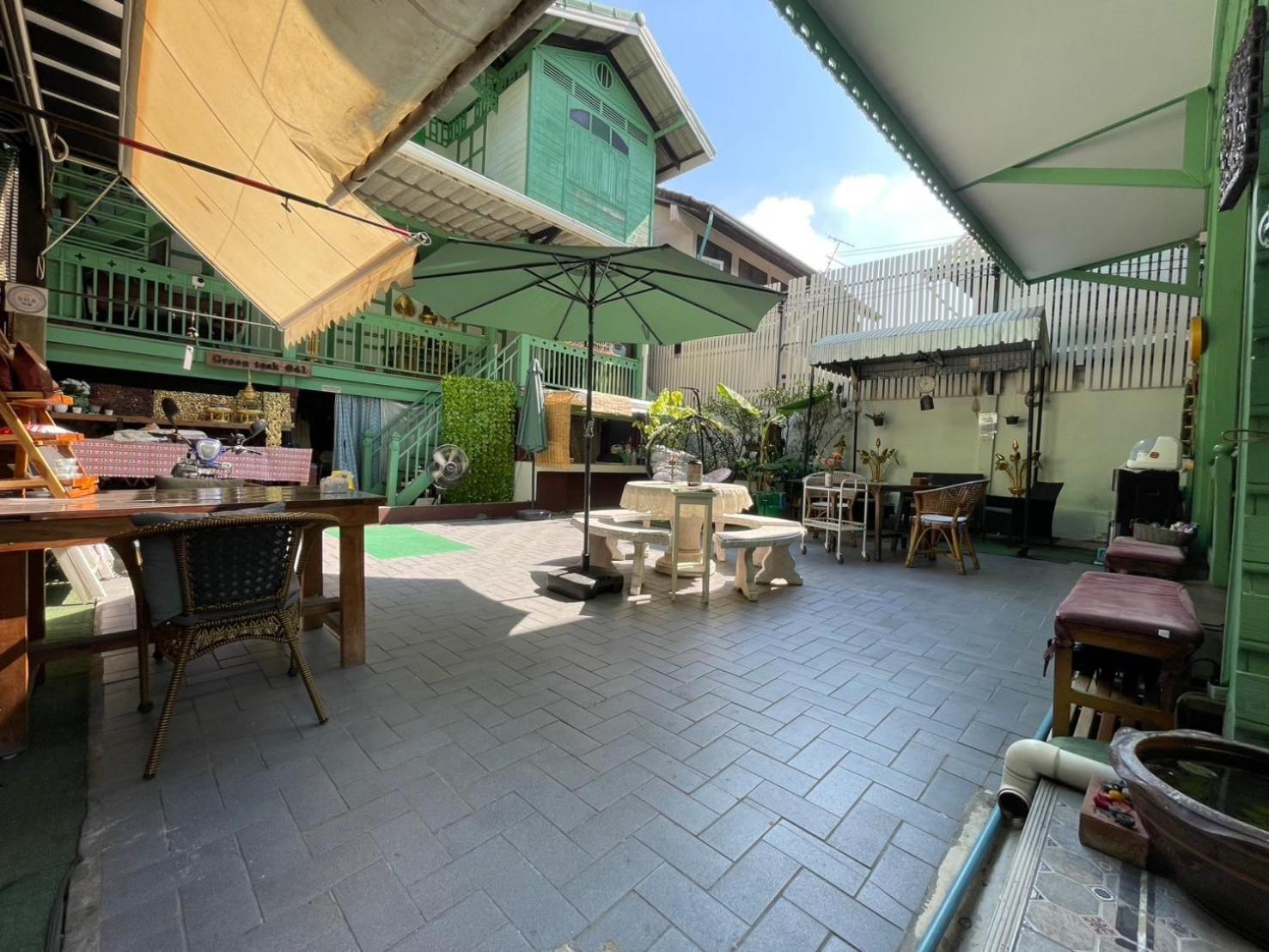 Green Teak House Bangkok Ngoại thất bức ảnh