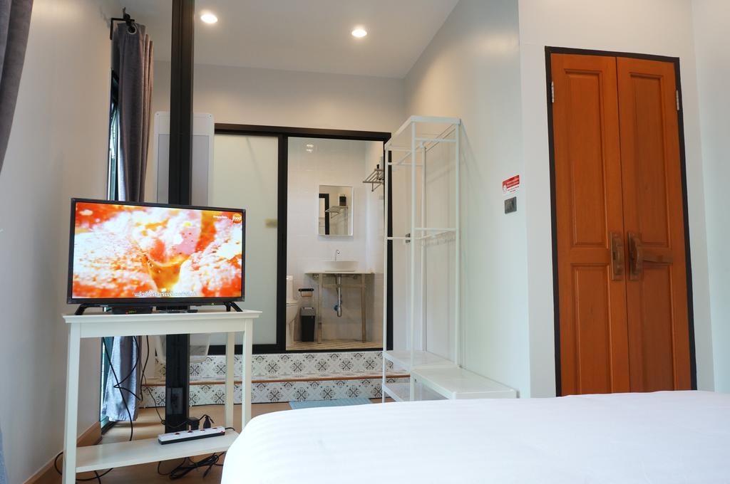 Green Teak House Bangkok Ngoại thất bức ảnh