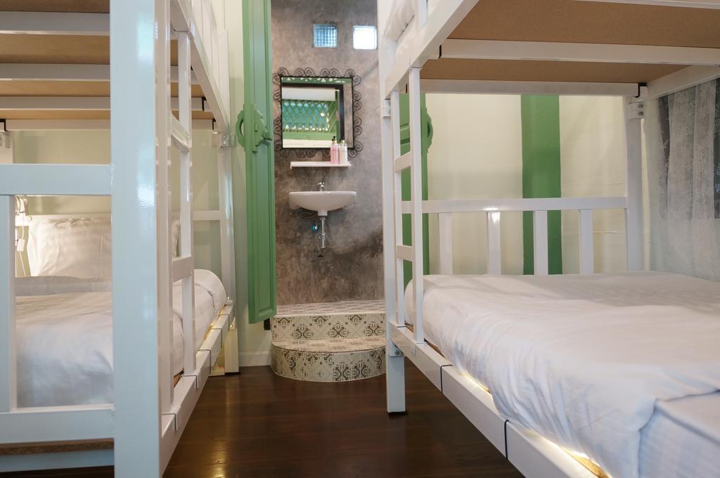 Green Teak House Bangkok Ngoại thất bức ảnh