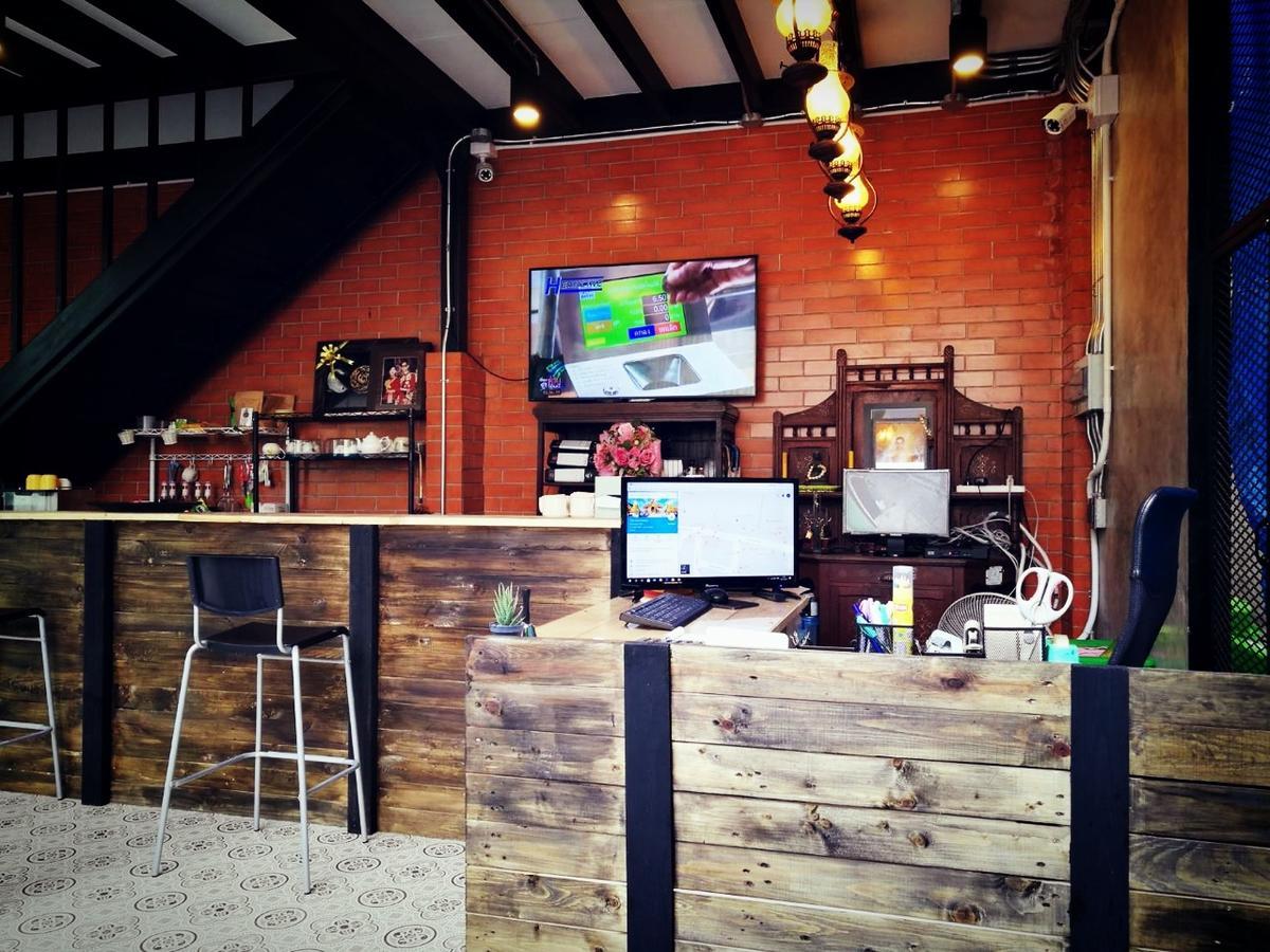 Green Teak House Bangkok Ngoại thất bức ảnh