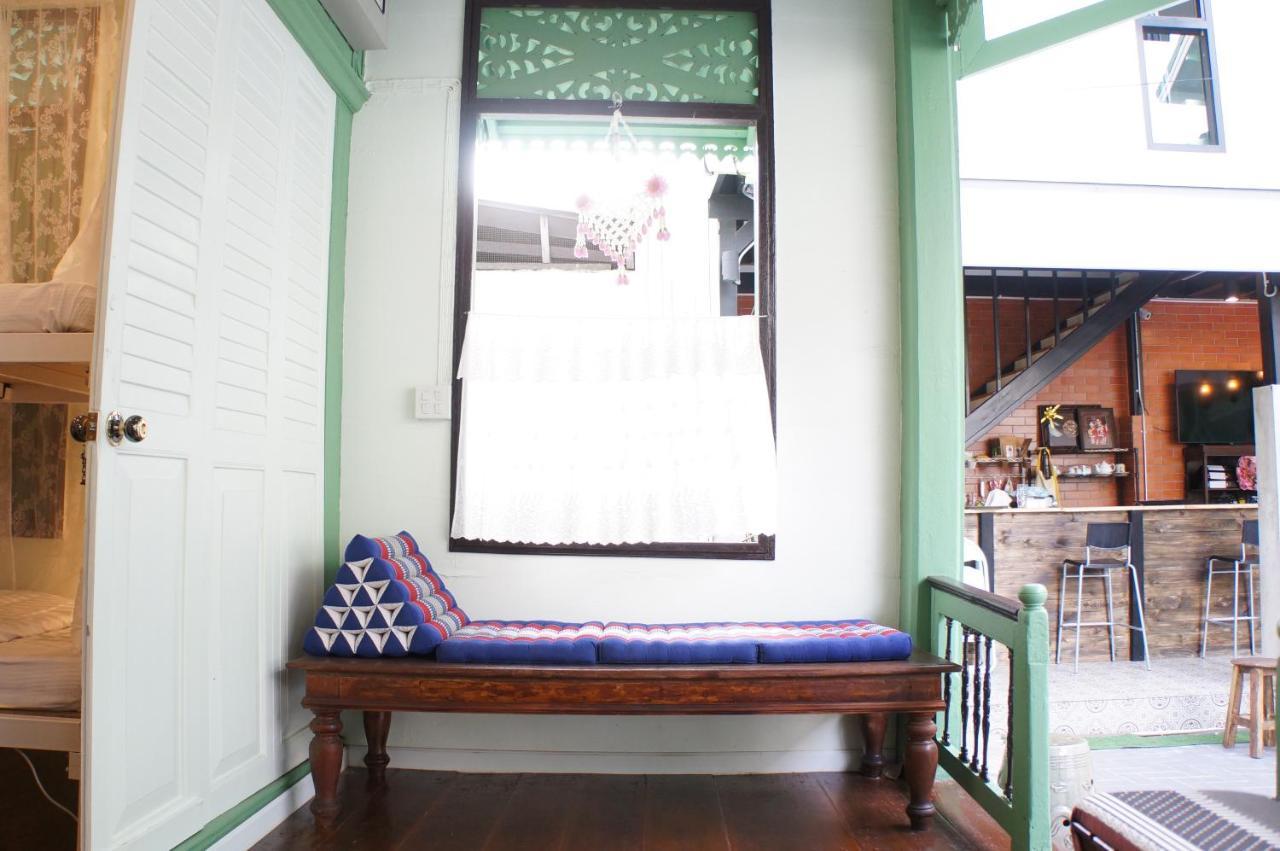 Green Teak House Bangkok Ngoại thất bức ảnh