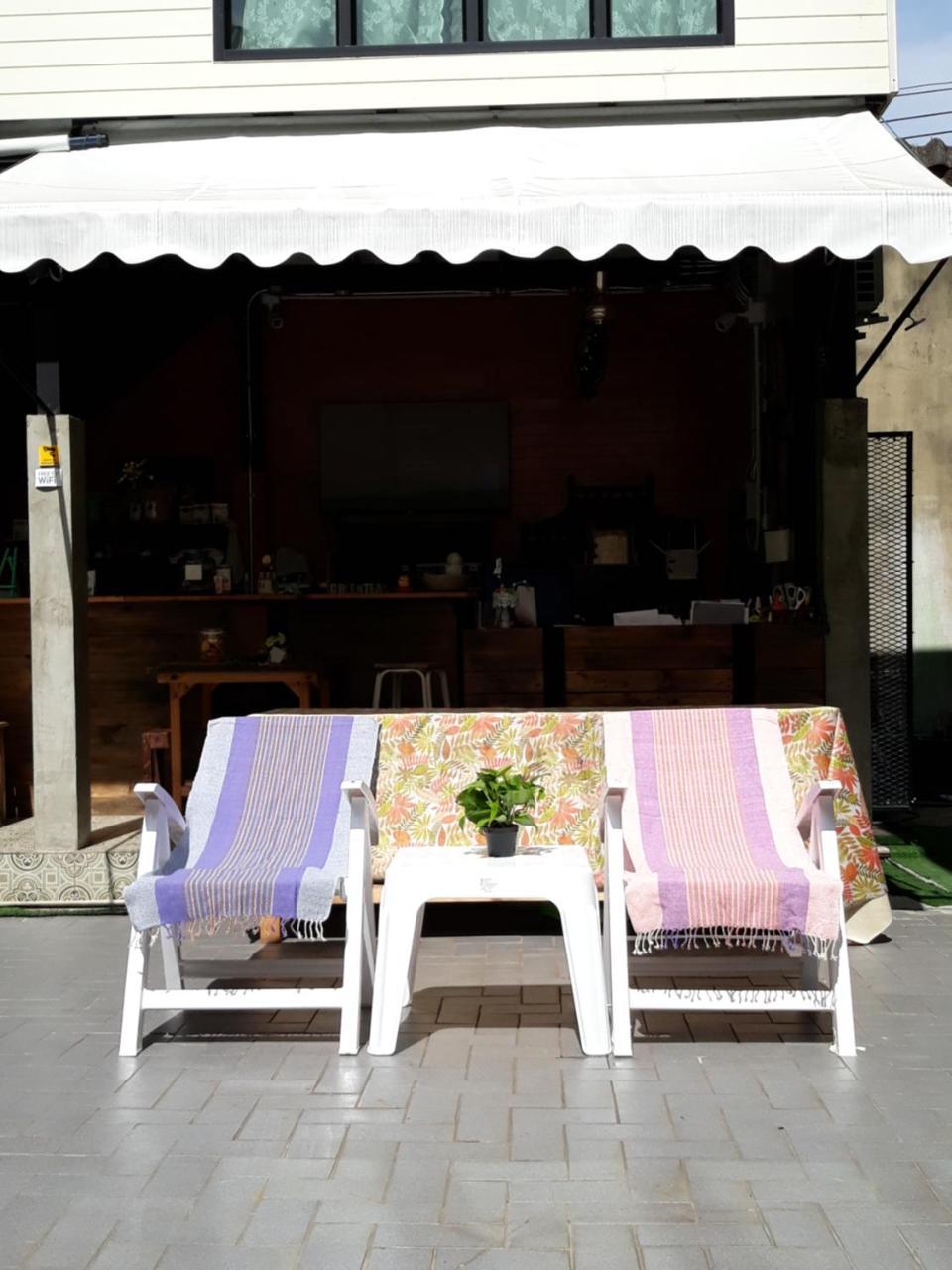 Green Teak House Bangkok Ngoại thất bức ảnh